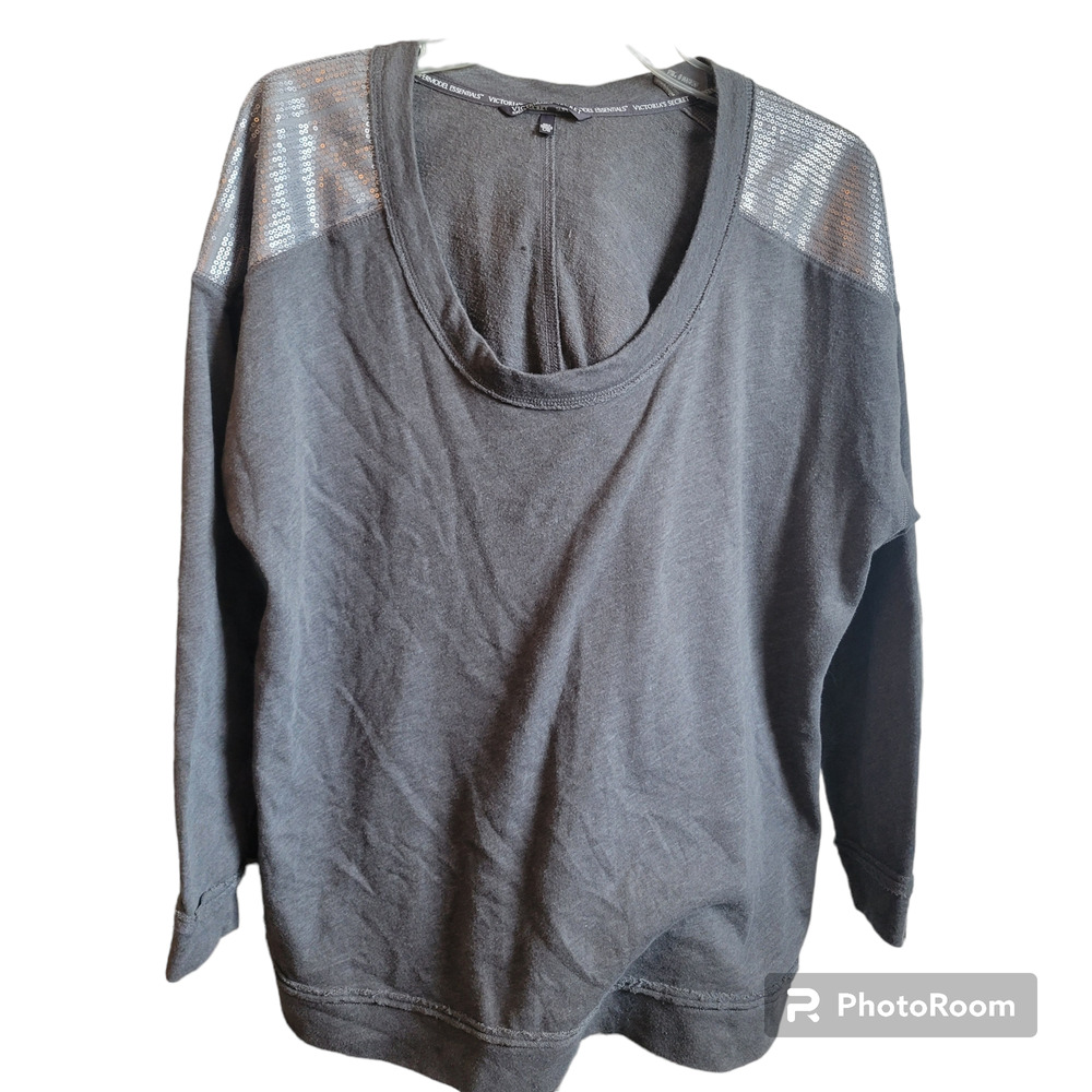 Victoria Secret Supermodel Essentials Grey Shirt‎ Size L Sequence Shoulders Soft
